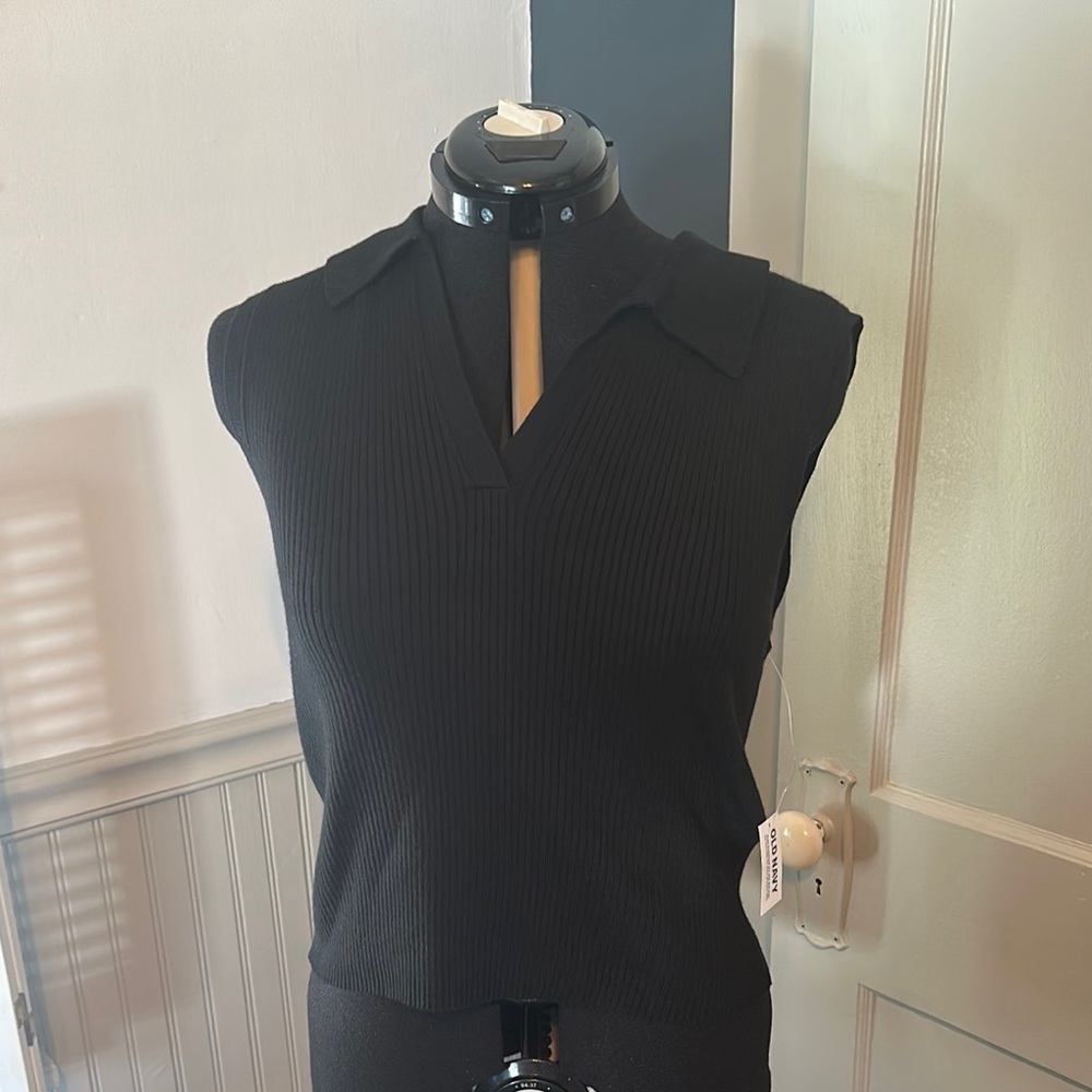 Old Navy Black Collared Sweater Vest